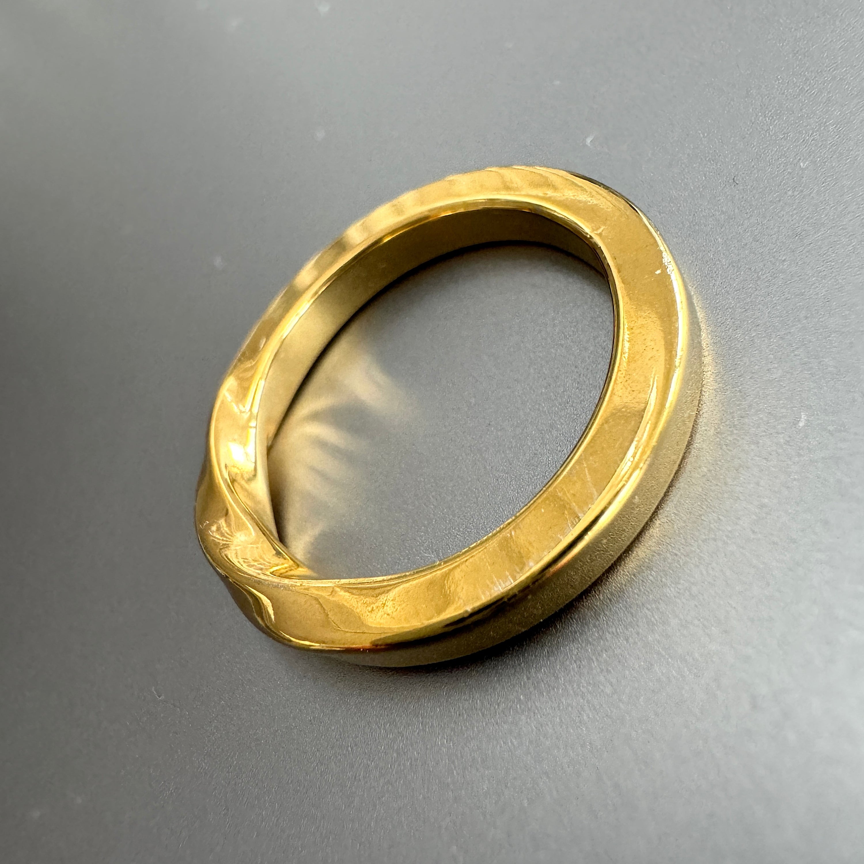 Slim Twisted Ring Gold