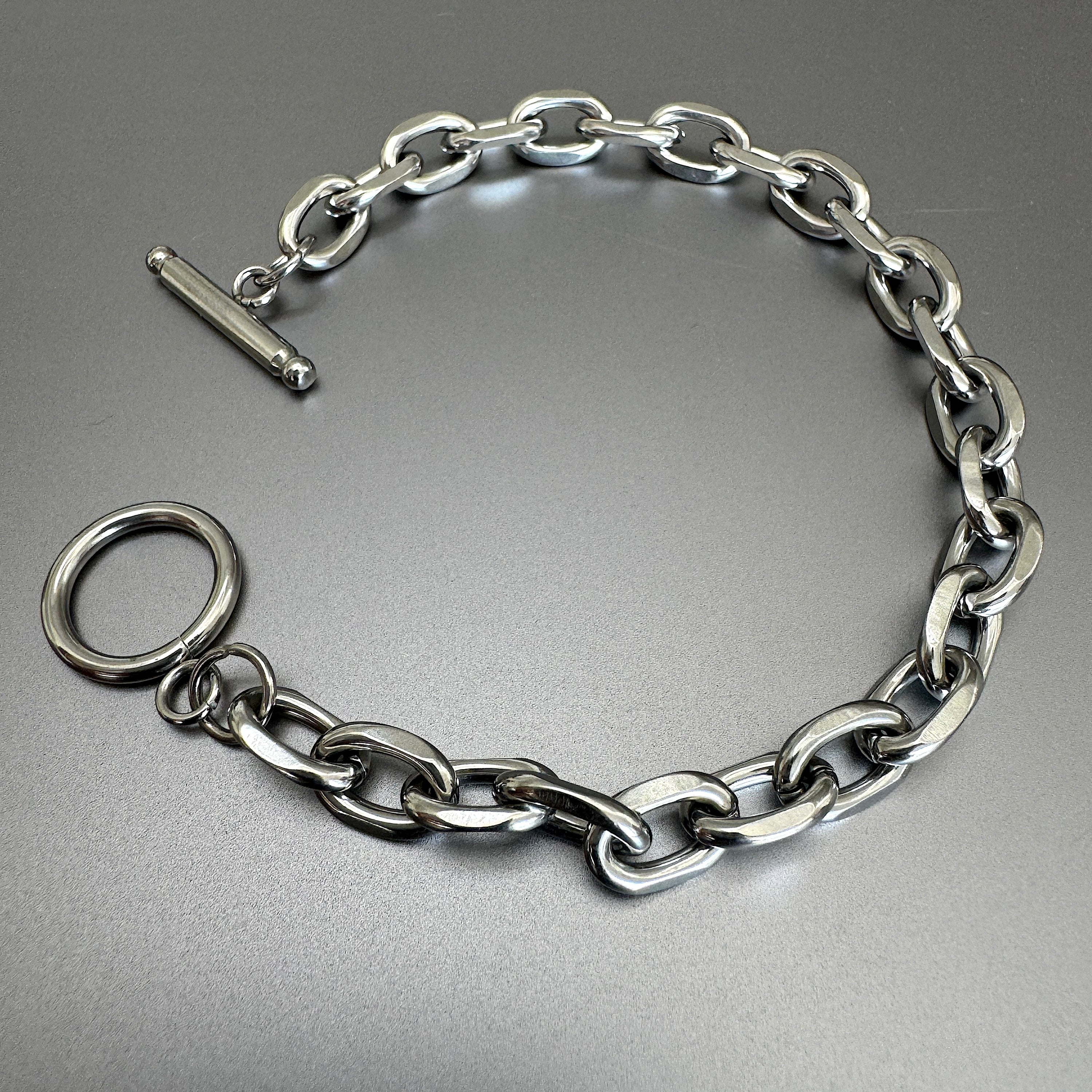 Beveled Oval Chain Bracelet, 8mm