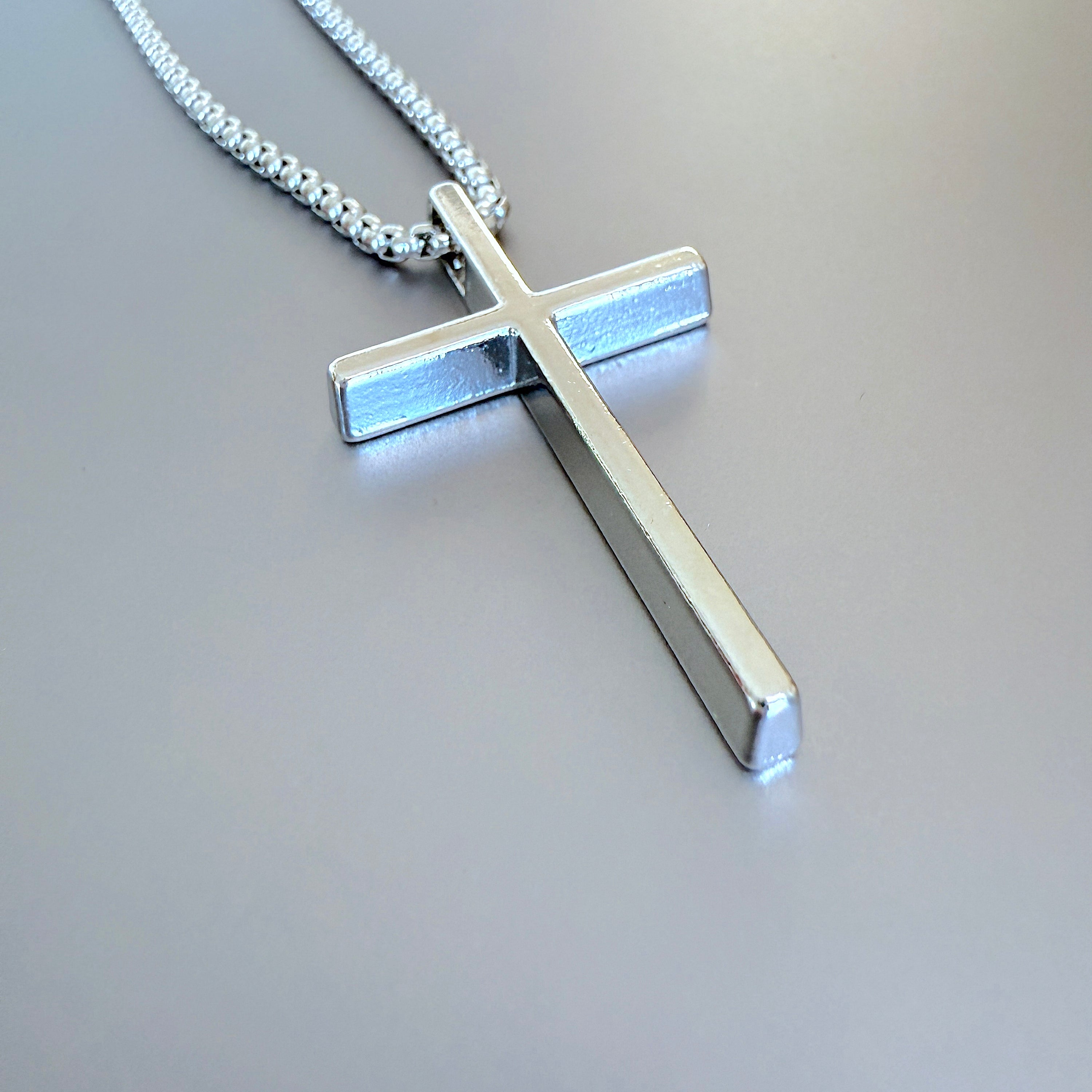 Men's Minimalist Silver Cross Pendant Necklace, 42mm