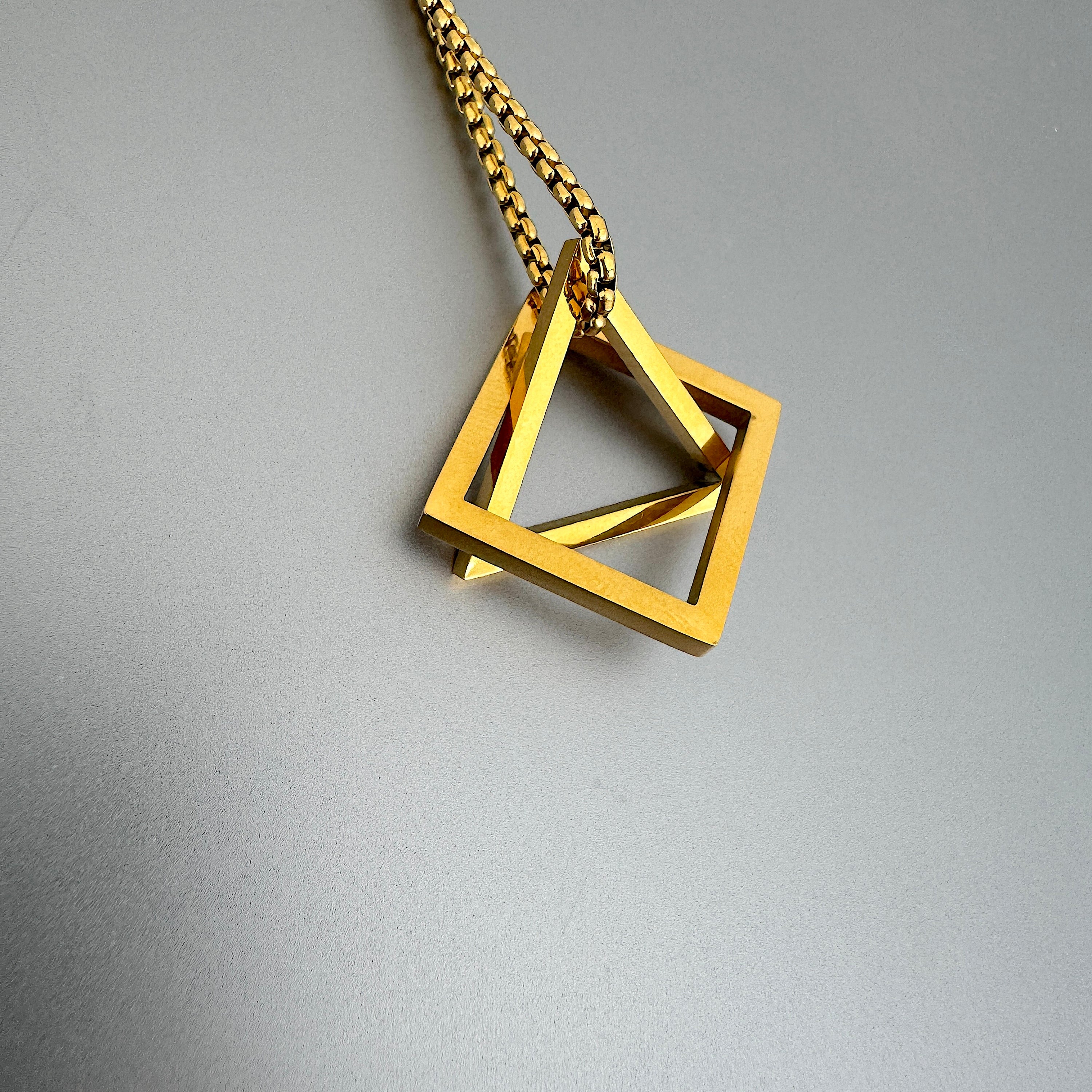 Mens Geometric Interlocking Triangle Square Pendant Necklace gold