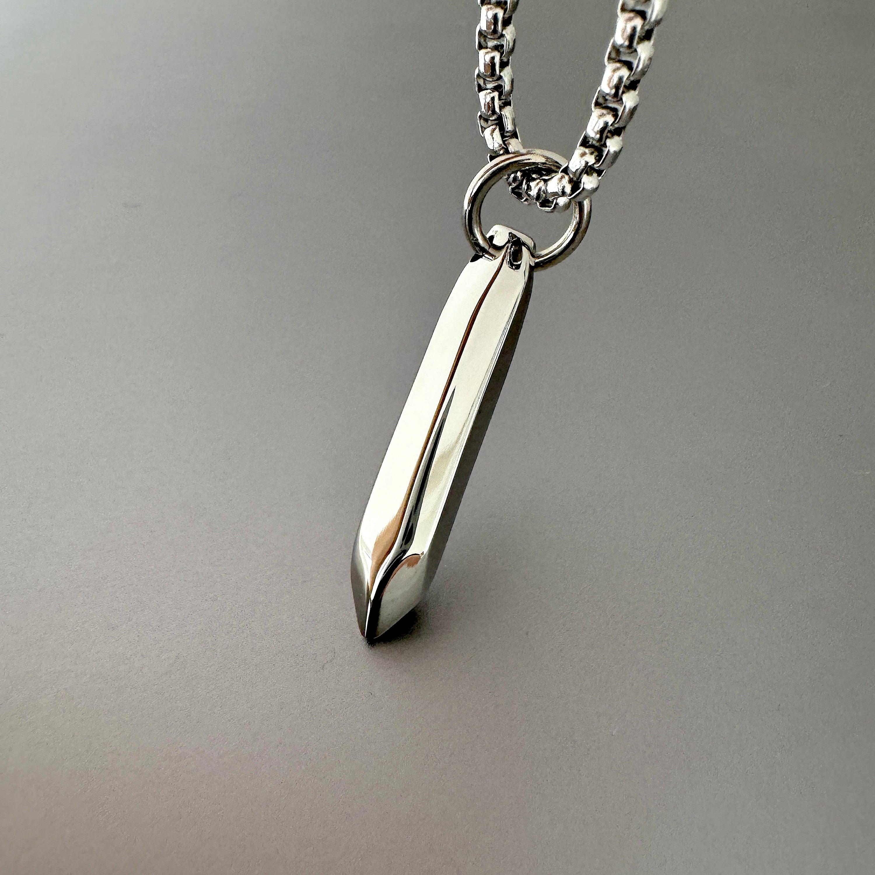 Pointed Bar Pendant Necklace