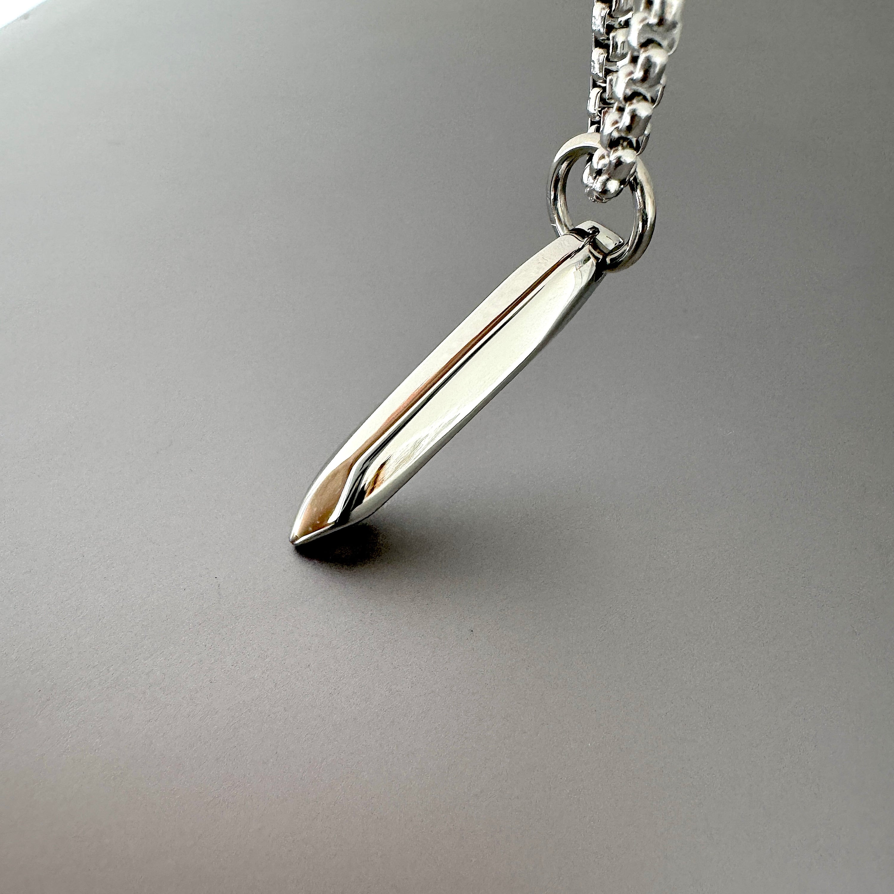 Pointed Bar Pendant Necklace