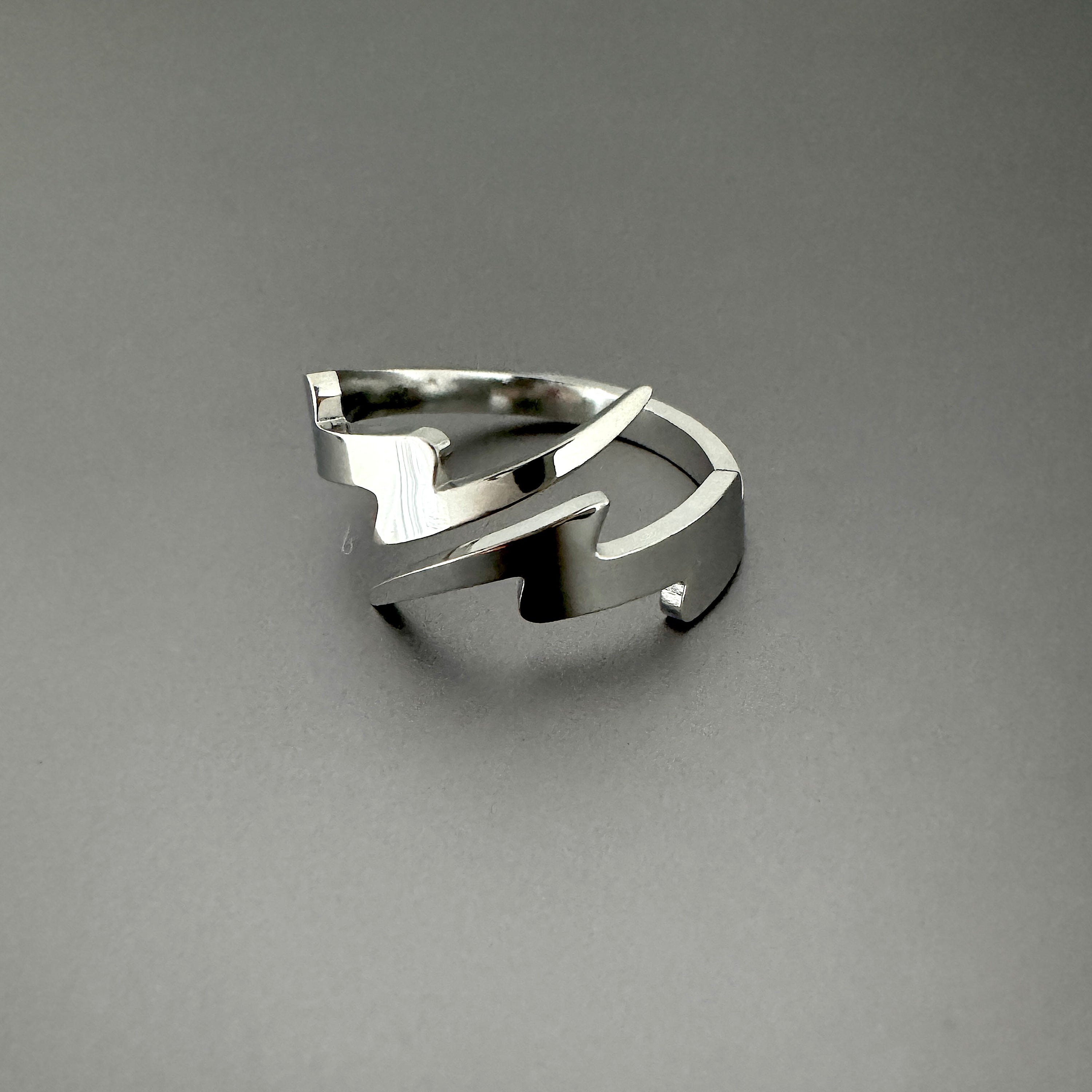 Thunderbolt Fashion Ring