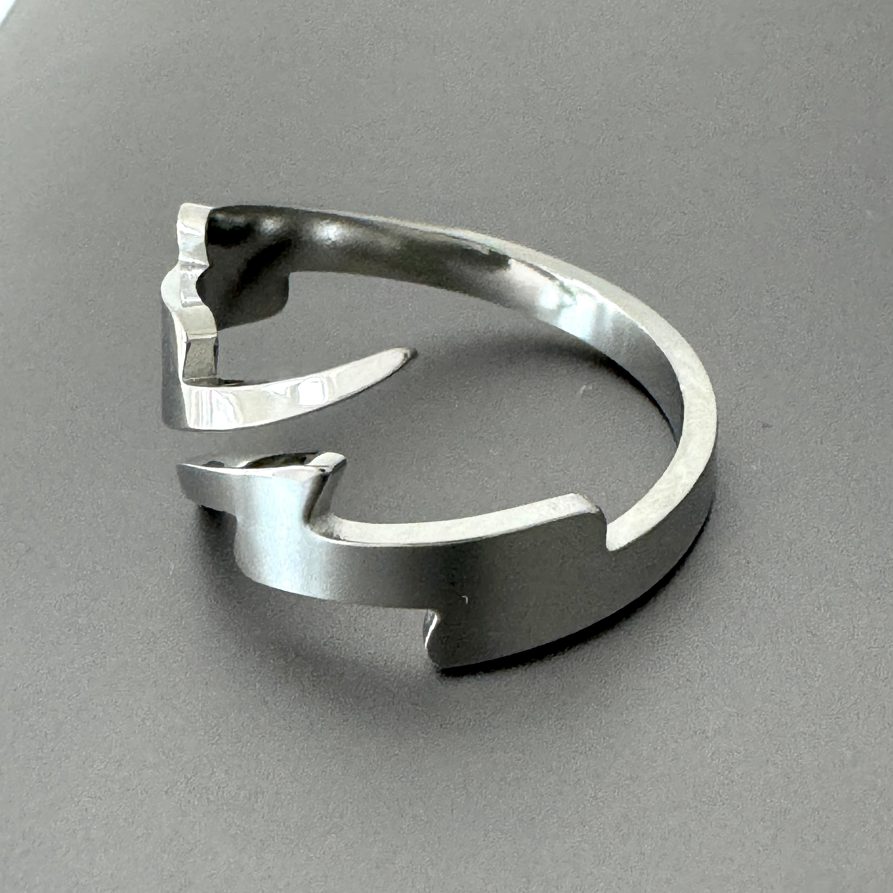 mens thunderbolt lightning ring