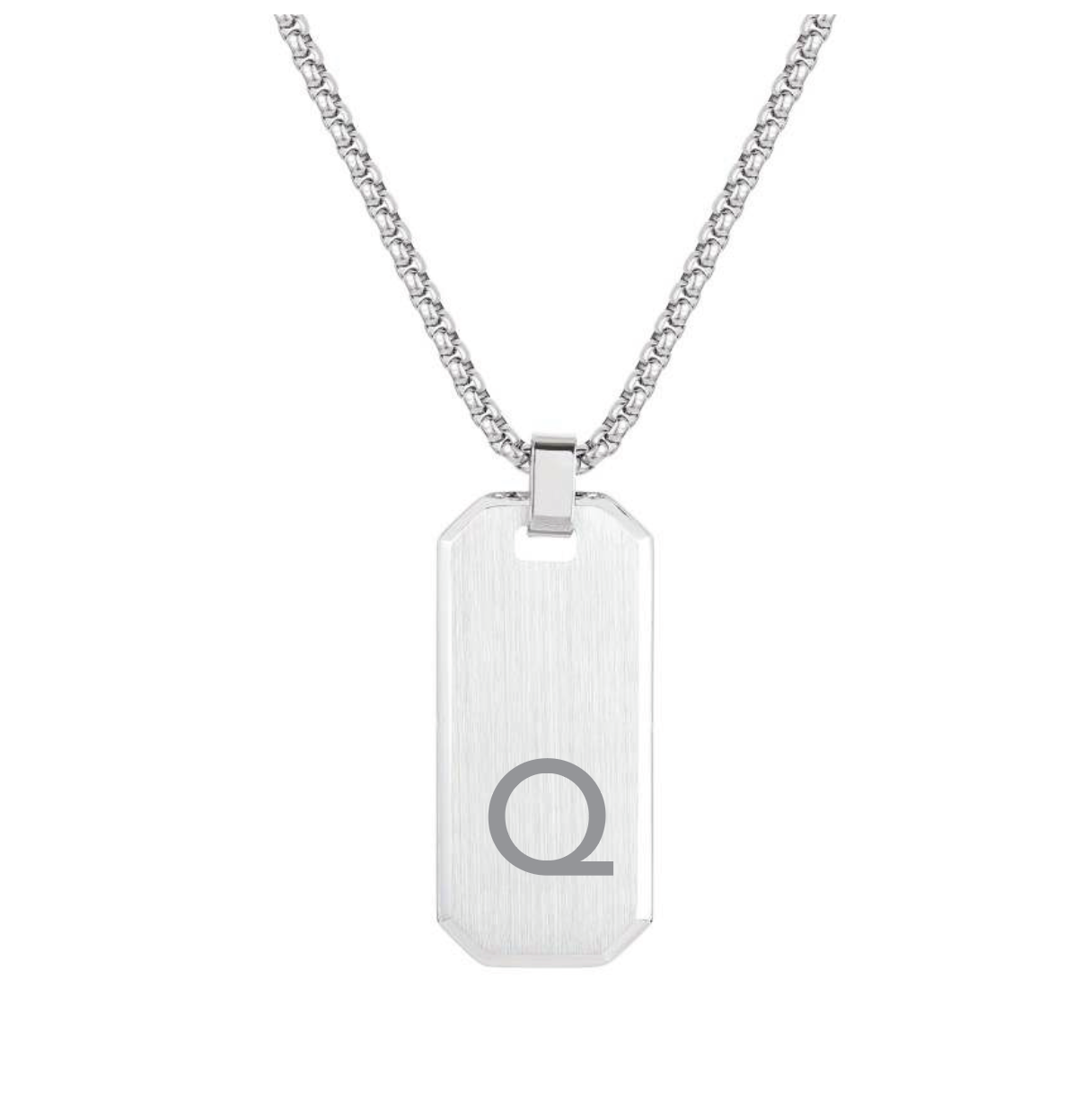 Initial letter Q pendant necklace 